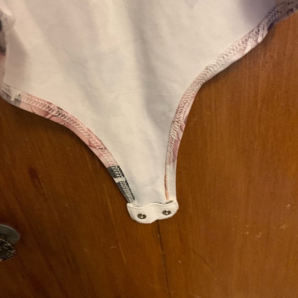 Gaze women’s spaghetti strap floral bodysuit size small - Picture 7 of 10